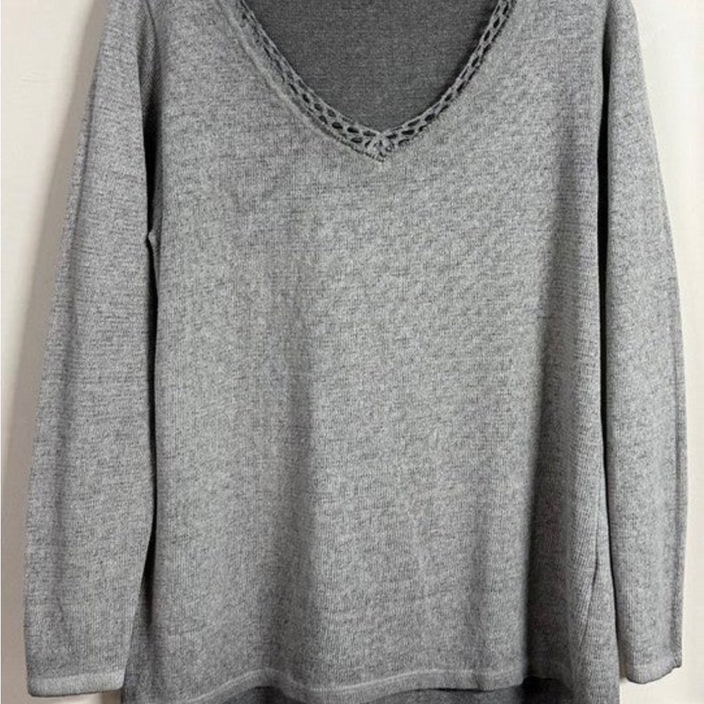 NWT, Italian knit sweater with crochet details by Venti6, size L